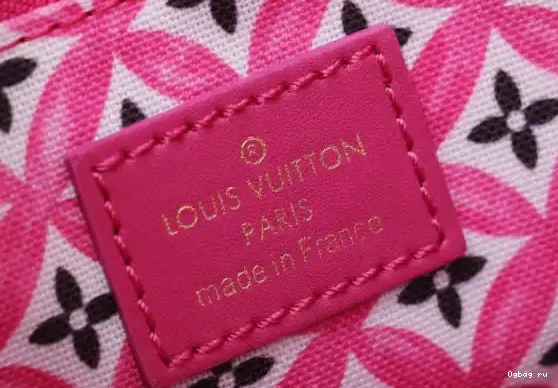 ONTHEGO PM LOUIS VUITTON 0630